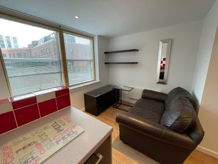 Wellington Street, Leeds - Photo 2