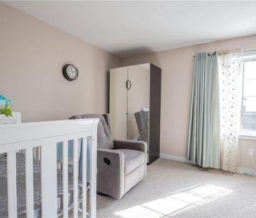 For Lease - 2308 Whistling Springs Crescent, Oakville, Ontario - Photo 3