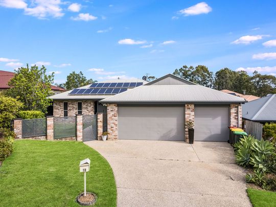 Beautiful Brick Home in Buderim with Pool&excl; - Photo 1