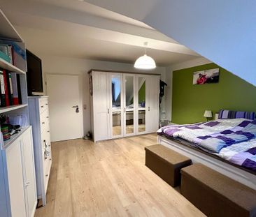 gemütliche 4- Raumwohnung mit Balkon im Dachgeschoss / Görlitzer Ze... - Photo 2