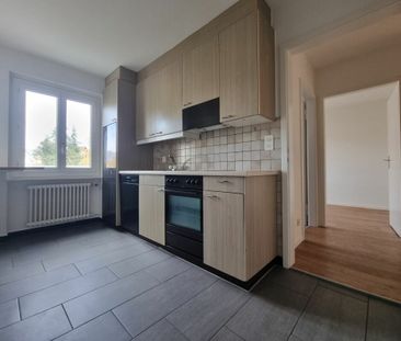 4-Zimmerwohnung im 1.OG am Ganguilletweg 18 in Biel - Photo 1