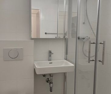 Au coeur des Eaux-Vives - Foto 3