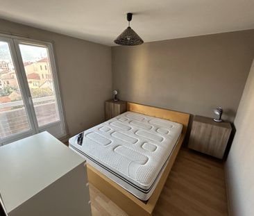 Location Appartement 2 pièces 46m² TOULON 83200 - Photo 4