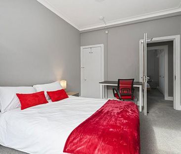 4 bedroom flat to rent - Photo 5