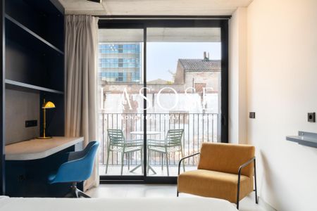 Studio 26m² with terrace to rent in El Poblenou, Barcelona - Photo 5