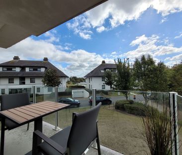 Lichtrijk appartement met garage box - Photo 1