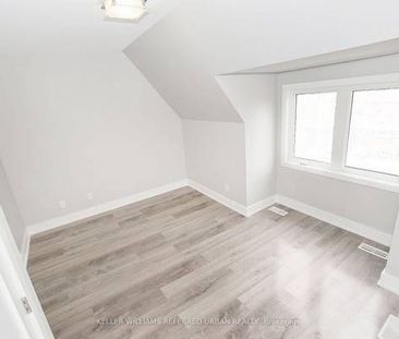 5 Bedroom, 2 Bathroom - House in Bloor/Dovercourt Village - Photo 1