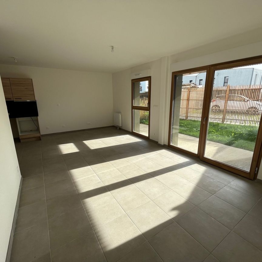 Location Appartement 3 pièces 65m² LILLE 59000 - Photo 1