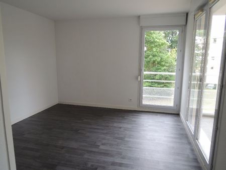 Appartement à louer - REIMS- AVENUE D'EPERNAY- - Photo 5