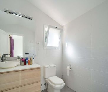 Luxury Semidetached House for rent in Málaga, Spain - Photo 6