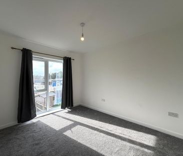 3 bedroom detached house to rent - Photo 4