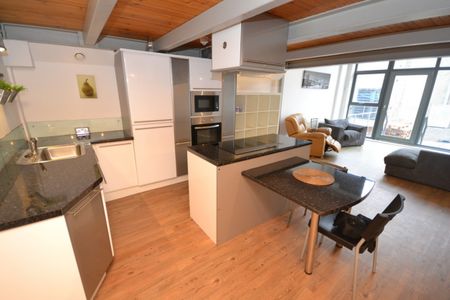 3 bed Apartment for Rent - Photo 2