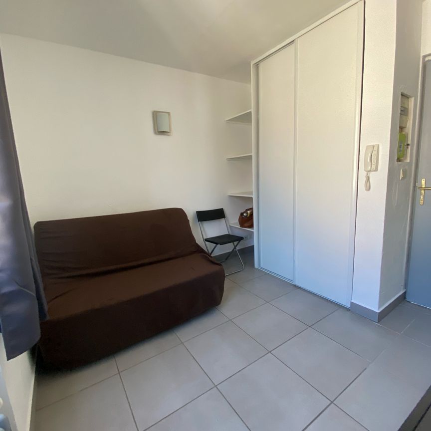 Location Appartement 1 pièce 11m² SULLY SUR LOIRE 45600 - Photo 1