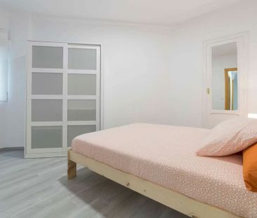 Carrer de la Indústria, Valencia, Valencian Community 46022 - Photo 1