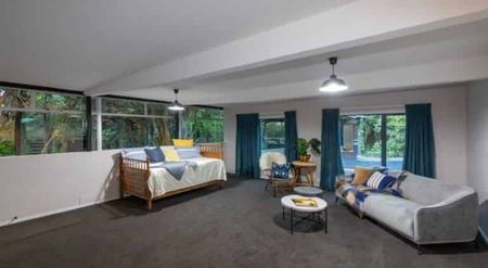 Avonhead, 5 bedrooms - Photo 5