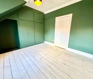 4 bedroom detached house to rent - Photo 4