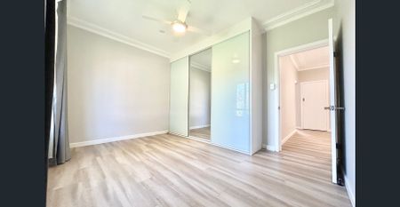 Beautifully presented family home set in prime location, offering both comfort and convenience - Photo 2