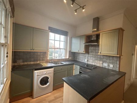 3 bedroom apartment to rent - Photo 4