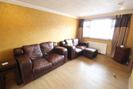 Jesmond Avenue, Bridge of Don, AB22 - Photo 2
