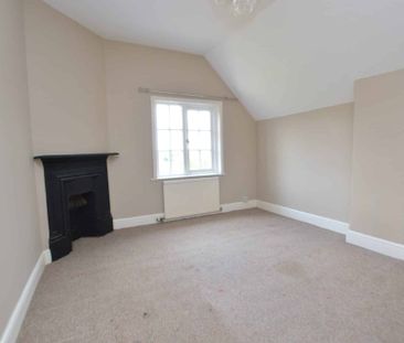 Hall Farm, Oxnead, Norfolk - Photo 3