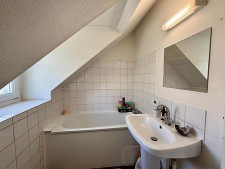 Location Appartement 1 pièce 17m² ANGERS 49100 - Photo 4