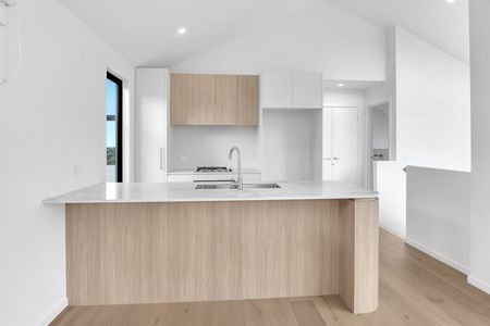 2/5 Rubicon Street, Reservoir VIC 3073 - Photo 3