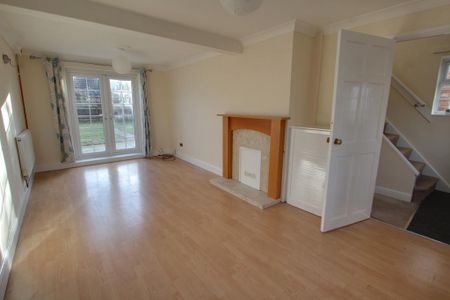 2 bedroom semi-detached house to rent - Photo 2