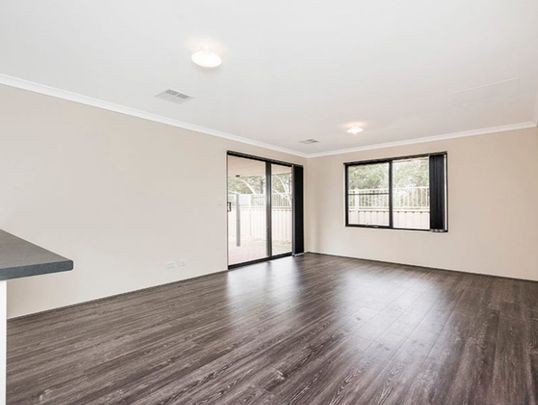 2-Bedroom Home in Brabham! - Photo 1