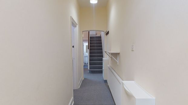 5 Bed Student Accommodation - Photo 1