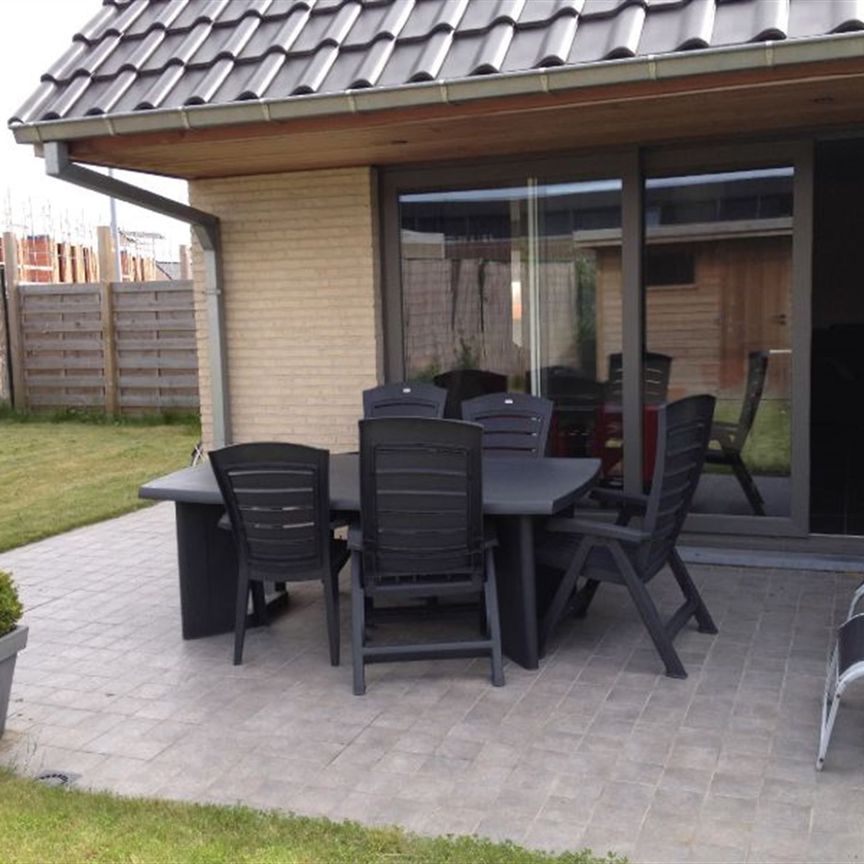 Moderne woning met tuin - Photo 1