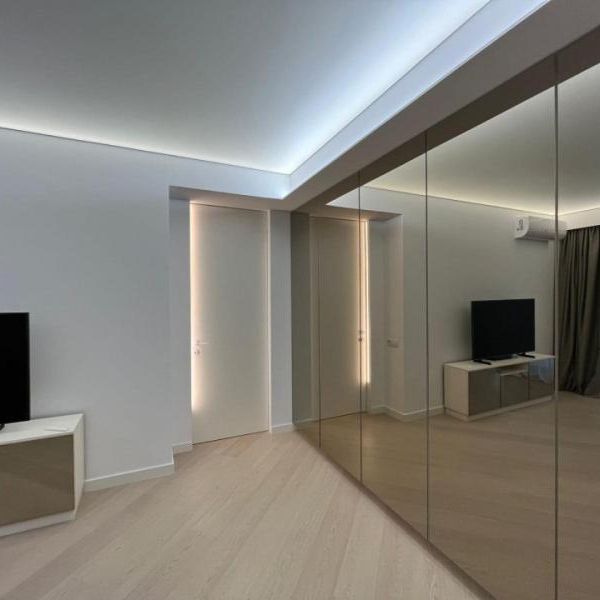 De inchiriat apartament 2 camere Cortina North - Photo 1
