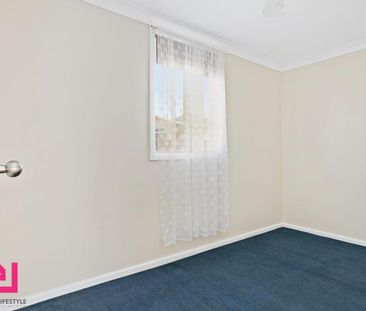 Three Bedroom Cottage - Photo 2