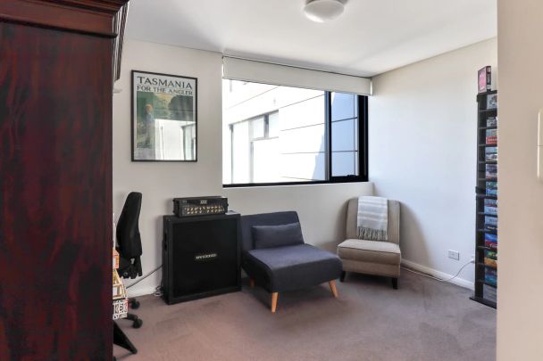 Unit 704/2 Angas Street, Meadowbank. - Photo 1