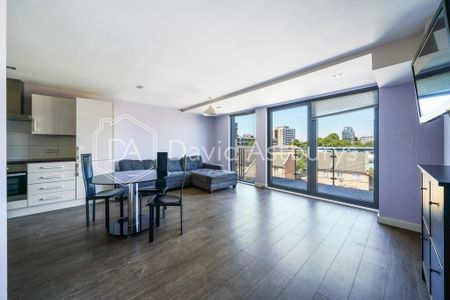 3 bedroom flat to rent - Photo 3