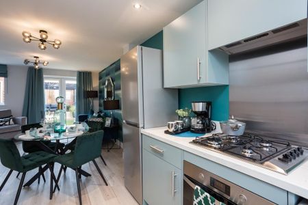 2 bedroom semi-detached house to rent - Photo 5