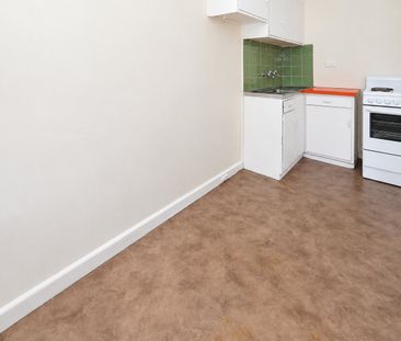 Perfectly Positioned One Bedroom Richmond Apartment! - Photo 1