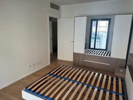 Piazza Tirana, Milan, Lombardy 20147 - Foto 3