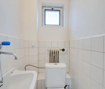 Pronájem prostorného bytu 3+1 se dvěma lodžiemi a neprůchozími poko... - Photo 2