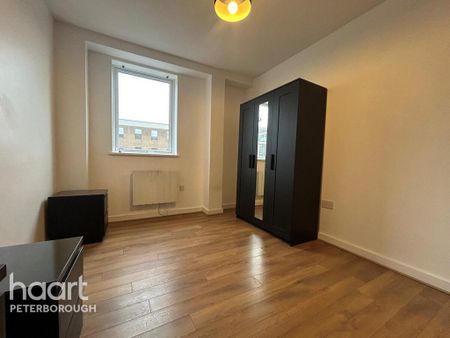 2 bedroom apartment to rent - Photo 5