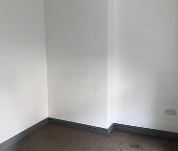 1 Bed Flat, Marlborough Grove, CH43 - Photo 4