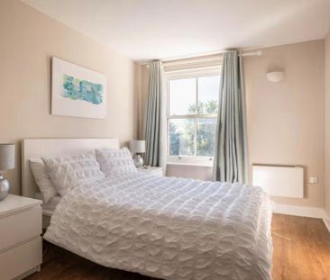 2 bedroom flat to rent - Photo 3