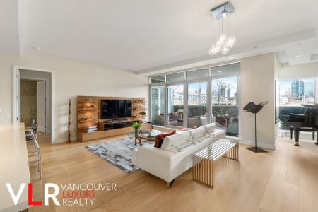 Condo in Vancouver West Side, BC - Photo 4