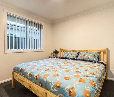 FULLY FURNISHED GRANNY FLAT - Photo 2