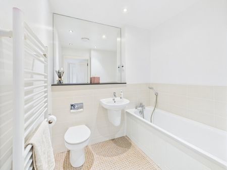 Walnut Grove, Wooburn Green, High Wycombe,HP10 - Photo 5