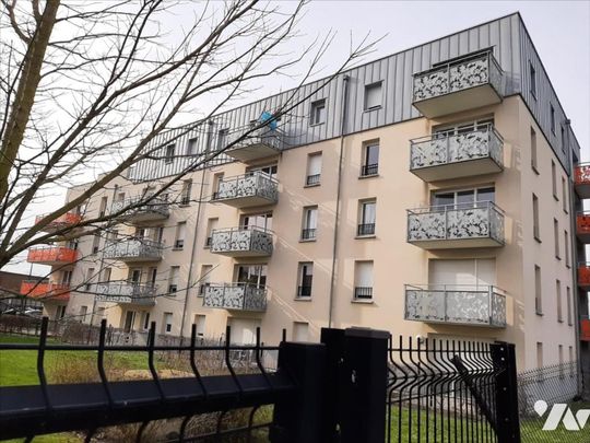 Centre ville de Pérenchies Type 2 avec balcon et parking - Photo 1