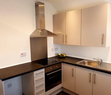 1 bedroom flat to rent - Photo 2