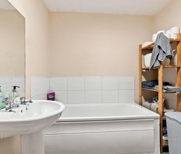 Flat 21 Loy Court, 265 Old Belfast Road, Bangor, BT19 1LU - Photo 3