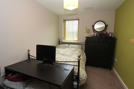 Balmoral Place, Leeds City Centre, LS10 1HR - Photo 2