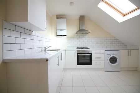 Bennetts Yard, Uxbridge - Photo 3