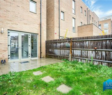 3 bedroom terraced house to rent - Photo 3